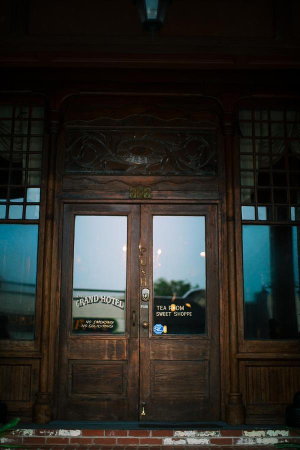 The Grand Hotel Hogansville Exterior foto